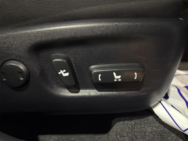 プリウス Ｇ　ＥＴＣ　オートクルーズコントロール　バックカメラ　ナビ　アルミホイール　オートライト　ＨＩＤ　ＣＶＴ　スマートキー　アイドリングストップ　電動格納ミラー　盗難防止システム　パワーシート　ＣＤ（45枚目）