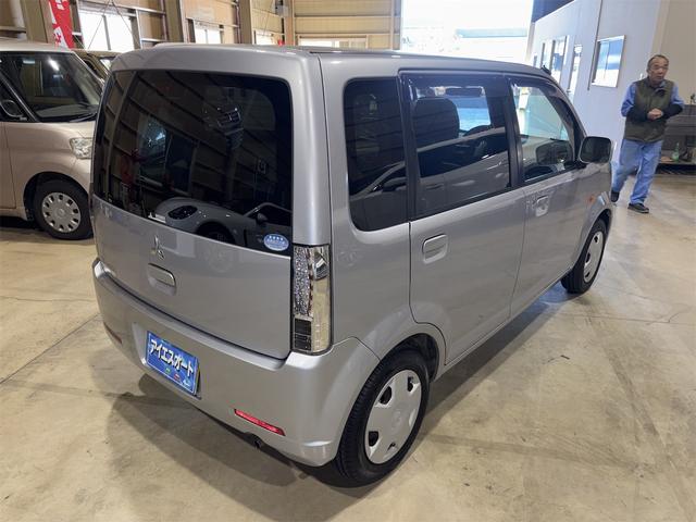 ｅＫワゴン Ｍ　キーレスエントリー　電動格納ミラー　ベンチシート　ＡＴ　盗難防止システム　ＣＤ　衝突安全ボディ　エアコン　パワーステアリング　パワーウィンドウ（15枚目）