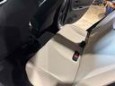 Ｆ　ドライブレコーダー　スマートキー　電動格納ミラー　ＣＶＴ　盗難防止システム　衝突安全ボディ　記録簿　ＡＢＳ　ＥＳＣ　ＣＤ　ＵＳＢ　ミュージックプレイヤー接続可　エアコン　パワーステアリング　ＥＴＣ（26枚目）
