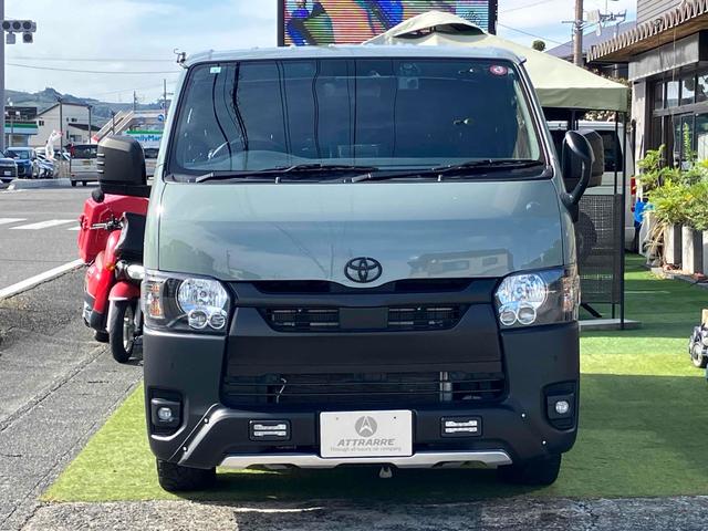 ハイエースバン SーGL4WD キャンプ仕様 デジタルミラー 走行充電 ETC バックカメラ ナビTV 社外クルーズコントロール ブレーキアシスト 両側電動ドア ヒッチメンバー 走行充電システム ベンチレータ 内装ダークプライム仕様 ベットキット 寒冷地仕様 ドラレコ(12枚目)