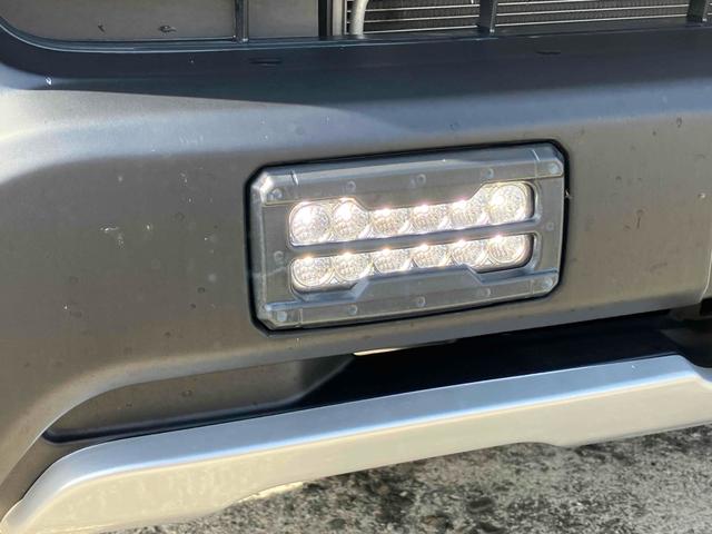 ハイエースバン SーGL4WD キャンプ仕様 デジタルミラー 走行充電 ETC バックカメラ ナビTV 社外クルーズコントロール ブレーキアシスト 両側電動ドア ヒッチメンバー 走行充電システム ベンチレータ 内装ダークプライム仕様 ベットキット 寒冷地仕様 ドラレコ(26枚目)