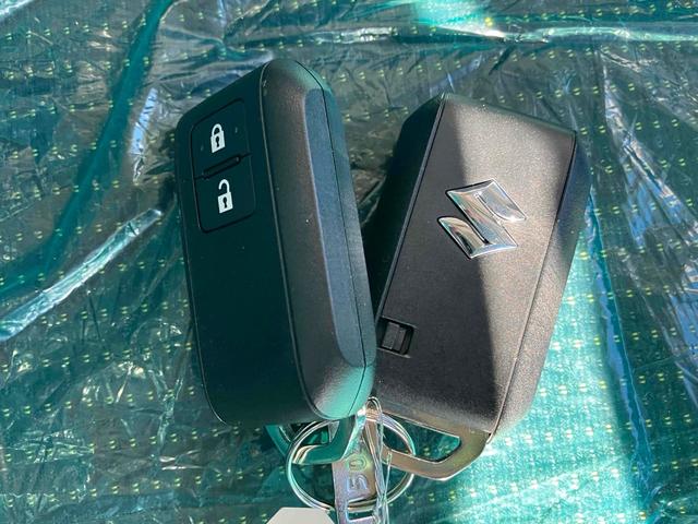 ジムニーノマド ＦＣ　登録済み未使用車　９インチナビＴＶ　４ＷＤ　バックカメラ　クリアランスソナー　オートクルーズコントロール　レーンアシスト　衝突被害軽減システム　ナビ　オートライト　ＬＥＤヘッドランプ　ヘッドライトウォッシャー　アルミホイール（11枚目）