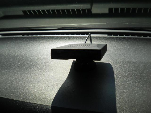 ミライース Ｌ　メモリアルエディション　ＥＴＣ　１４インチアルミホイール　ＣＤプレーヤー　キーレスエントリー　アイドリングストップ　マニュアルエアコン　パワステ　パワーウインド　両席エアバッグ（18枚目）