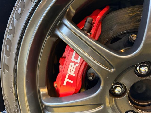 ８６ ＧＴ　後期型　禁煙車　６ＭＴ　エアサス（エアフォース）　モデリスタフルエアロ　ＴＲＤブレーキ　トムスＡＷ　ワンオーナー　　　ガレージ保管　オプション有（15枚目）