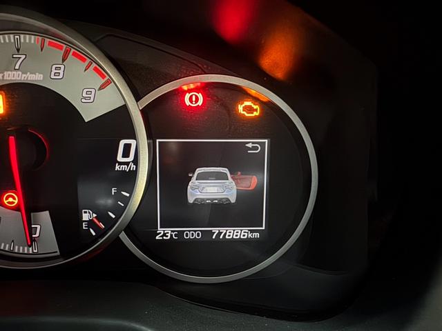 ８６ ＧＴ　後期型　禁煙車　６ＭＴ　エアサス（エアフォース）　モデリスタフルエアロ　ＴＲＤブレーキ　トムスＡＷ　ワンオーナー　　　ガレージ保管　オプション有（38枚目）