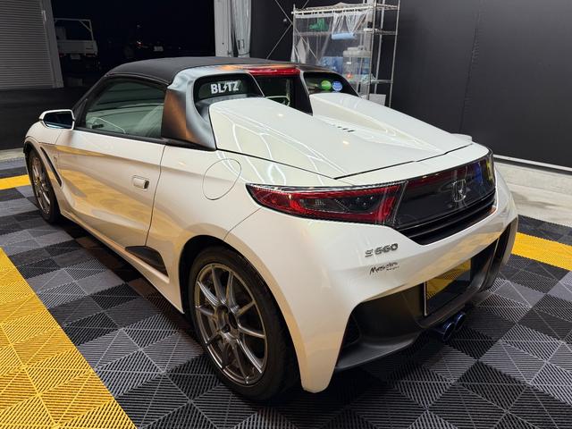 Ｓ６６０ α　６ＭＴ　禁煙車　無限ハードトップ付き　各ＨＫＳカスタム　ブリッツ足周り　ロッソモデロマフラー　センターディスプレイ　バックカメラ（10枚目）