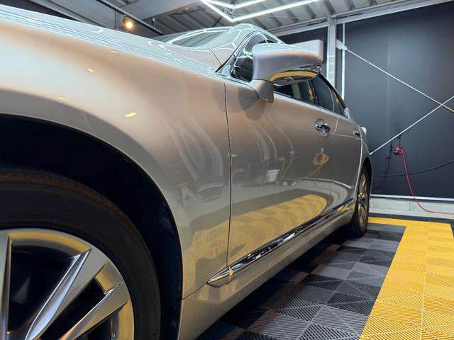 ＬＳ ＬＳ６００ｈ　バージョンＣ　Ｉパッケージ　禁煙車　白本革　シートヒーター　シートエアコン　シートメモリー　ハイブリッド　ステアリングヒーター　ブラインドスポットモニター（9枚目）