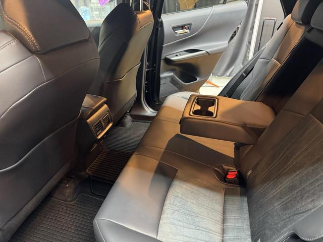 ハリアー Ｇ　ワンオーナー　デジタルインナーミラー　ＥＴＣ２．０　アダクティブクルーズコントロール　ドラレコ３６０度　ハーフレザーシート　パワーバックドア　ＬＥＤヘッドライト（12枚目）