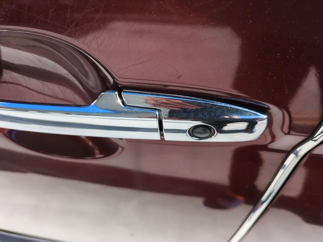 Ｎ－ＯＮＥ プレミアム　ツアラー・Ｌパッケージ　軽自動車　ターボ　パドルシフト　クルーズコントロール　社外ナビ　ＥＴＣ　車検Ｒ９年１２月（57枚目）