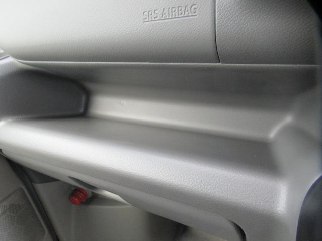 エブリイ ジョイン　バックカメラ付ディスプレイオーディオ装着車　Ｂｌｕｅｔｏｏｔｈ再生　オートＬＥＤライト　デュアルカメラブレーキサポート　後方ブレーキサポ　キーレスプッシュスタート　アイドリングストップ　ワンオーナー（16枚目）