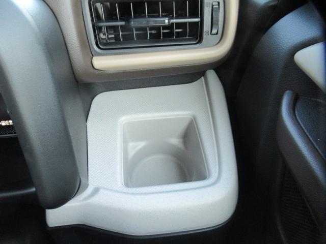 スペーシア ハイブリッドG 届出済未使用車 オートLEDライト オートハイビーム 前後ブレーキアシスト 両側スライドドア フットパーキング 先行車&青信号対応発進お知らせ機能 ヒルホールドコントロール オーディオレス(8枚目)