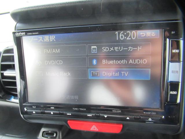 Ｎ－ＢＯＸカスタム Ｇ・Ａパッケージ　純正７インチナビ　Ｂｌｕｅｔｏｏｔｈ　ＤＶＤ再生　フルセグＴＶ　ＥＴＣ　片側電動スライド　両側スライド　オートＨＩＤライト　ブレーキアシスト　アレルクリーンシート　アイドリングストップ　純正アルミ（5枚目）
