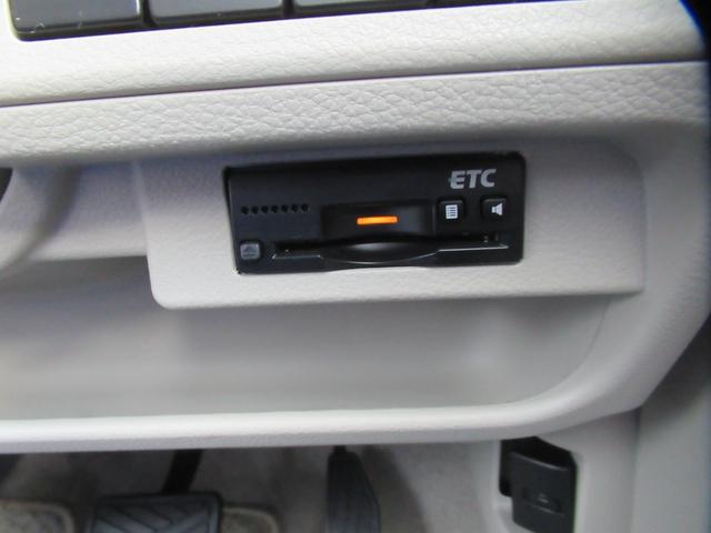 アルトラパン X 純正7インチナビ Bluetooth DVD再生 フルセグTV 全方位バックカメラ ETC 6スピーカー レーダーブレーキサポート オートHIDライト リモート格納ミラー 運転席シートヒーター(9枚目)