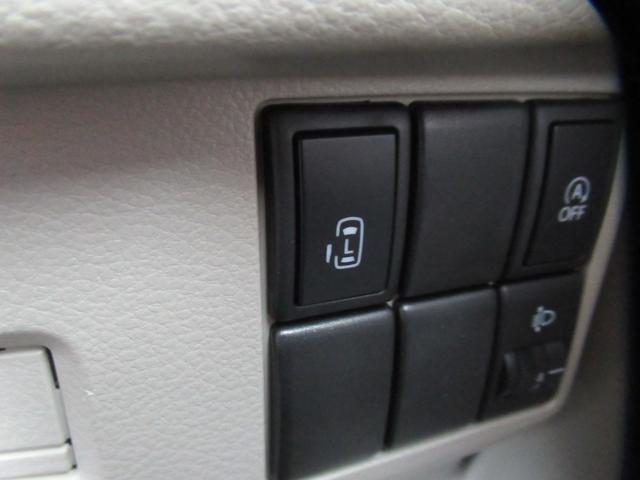 スペーシア X CDオーディオ 片側電動スライド 両側スライド イージードアクローザー 後席左右ロールサンシェード アイドリングストップ キーレスプッシュスタート スマートキー 電動格納ミラー オートエアコン(8枚目)