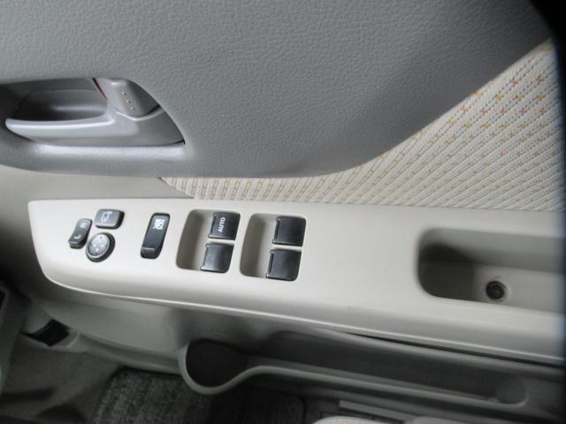スペーシア X CDオーディオ 片側電動スライド 両側スライド イージードアクローザー 後席左右ロールサンシェード アイドリングストップ キーレスプッシュスタート スマートキー 電動格納ミラー オートエアコン(16枚目)