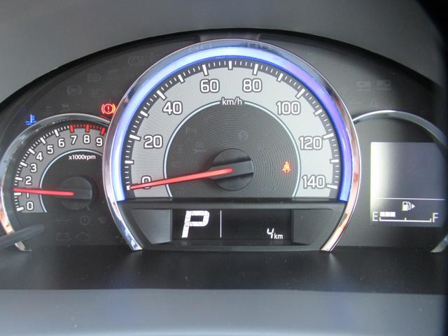 エブリイワゴン ＰＺターボ　届出済未使用車　ハイルーフ　ターボ　片側電動スライド　６スピーカー　前後ブレーキアシスト　シートヒーター　オートＬＥＤライト　アイドリングストップ　ハンドルリモコン　ＵＳＢ充電ソケット　純正アルミ（5枚目）