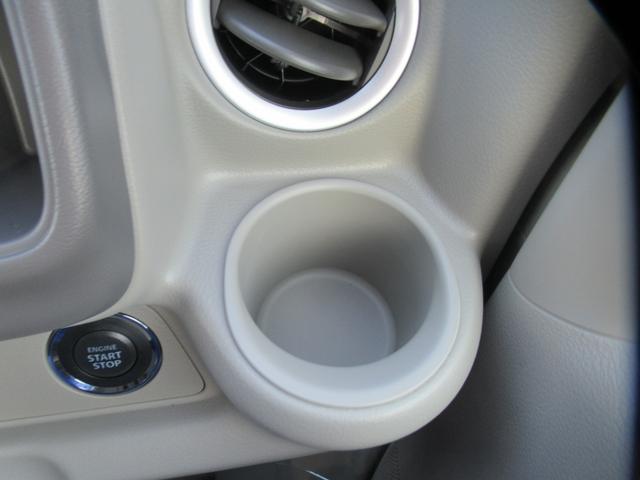 エブリイワゴン ＰＺターボ　届出済未使用車　ハイルーフ　ターボ　片側電動スライド　６スピーカー　前後ブレーキアシスト　シートヒーター　オートＬＥＤライト　アイドリングストップ　ハンドルリモコン　ＵＳＢ充電ソケット　純正アルミ（7枚目）