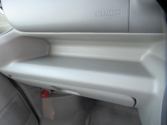 エブリイワゴン ＰＺターボ　届出済未使用車　ハイルーフ　ターボ　片側電動スライド　６スピーカー　前後ブレーキアシスト　シートヒーター　オートＬＥＤライト　アイドリングストップ　ハンドルリモコン　ＵＳＢ充電ソケット　純正アルミ（17枚目）