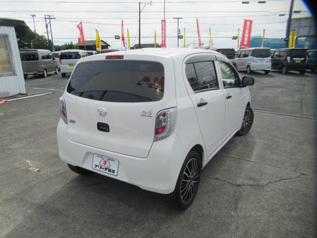 斜め後ろからの画像です！後ろから見た感じが、もしかしたら一番カッコよく見えるかもしれませんね！他の画像もたくさんありますので、どうぞご覧ください！