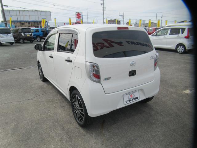 斜め後ろからの画像です！後ろから見た感じが、もしかしたら一番カッコよく見えるかもしれませんね！他の画像もたくさんありますので、どうぞご覧ください！