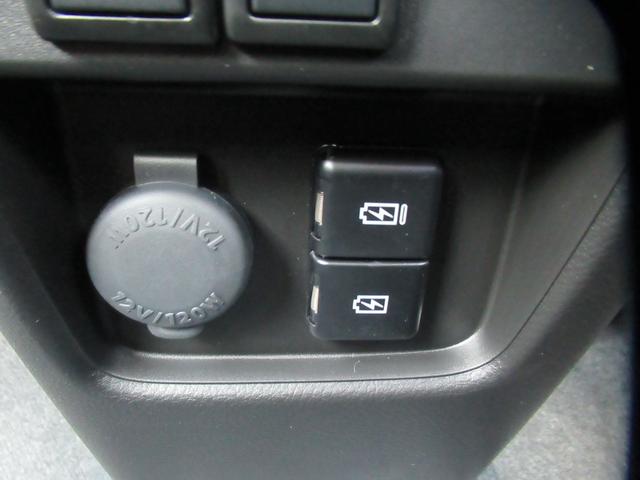 ハスラー タフワイルド　届出済未使用車　純正９インチ全方位バックカメラ付ナビ　Ｂｌｕｅｔｏｏｔｈ　ＤＶＤ再生　フルセグＴＶ　全方位バックカメラ　後席用テーブル　アダプティブクルコン　デュアルカメラブレーキサポート前後対応（15枚目）