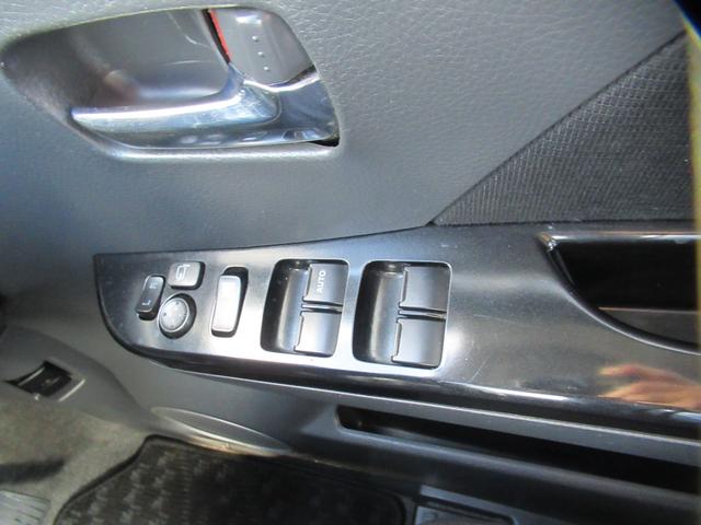 ワゴンRスティングレー X 6スピーカー HIDライト フォグライト キーレスプッシュスタート CD/AMFMラジオオーディオ スマートキー 純正アルミ 電動格納ミラー オートエアコン(14枚目)