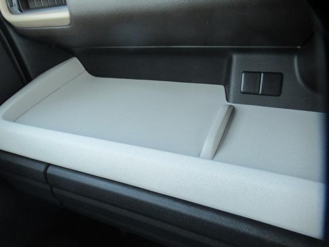 スペーシア ハイブリッドG 届出済未使用車 オートLEDライト オートハイビーム 前後ブレーキアシスト 両側スライドドア フットパーキング 先行車&青信号対応発進お知らせ機能 ヒルホールドコントロール オーディオレス(12枚目)