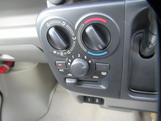 エブリイ ジョイン　届出済未使用車　純正バックカメラ付ディスプレイオーディオ　Ｂｌｕｅｔｏｏｔｈ再生　ＵＳＢ再生　アップルカープレイ　キーレスプッシュ式　前後ブレーキサポート　オートＬＥＤ　シートヒーター　分割シート（15枚目）