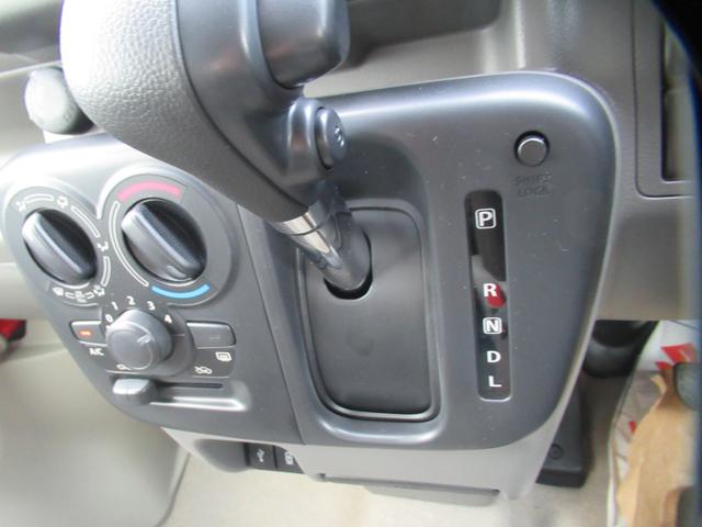 エブリイ ジョイン　届出済未使用車　純正バックカメラ付ディスプレイオーディオ　Ｂｌｕｅｔｏｏｔｈ再生　ＵＳＢ再生　アップルカープレイ　キーレスプッシュ式　前後ブレーキサポート　オートＬＥＤ　シートヒーター　分割シート（16枚目）