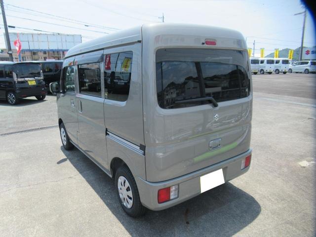 エブリイ ジョイン　届出済未使用車　純正バックカメラ付ディスプレイオーディオ　Ｂｌｕｅｔｏｏｔｈ再生　ＵＳＢ再生　アップルカープレイ　キーレスプッシュ式　前後ブレーキサポート　オートＬＥＤ　シートヒーター　分割シート（28枚目）