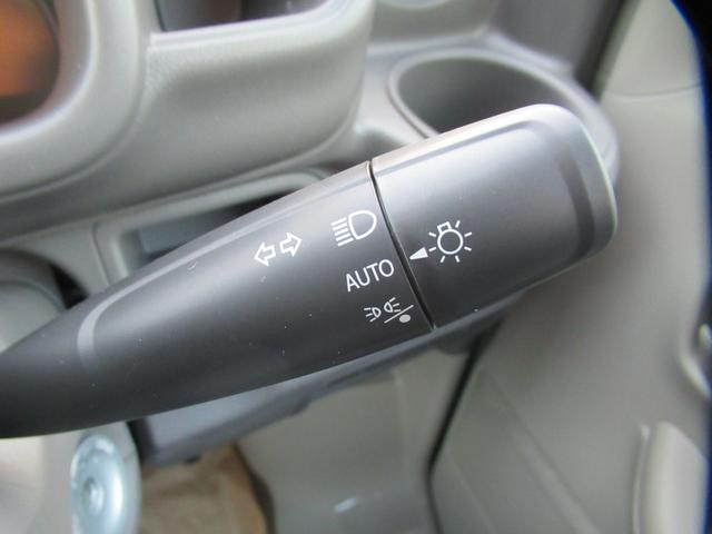 エブリイ PAリミテッド 届出済未使用車 デュアルカメラブレーキサポート前後対応 オートライト 純正ラジオ パワーウィンドー キーレス ハイビームアシスト 先行車発進お知らせ ぬかるみ脱出アシスト アイドリングストップ(7枚目)