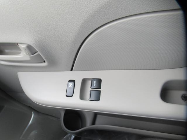 エブリイ ＰＡリミテッド　届出済未使用車　デュアルカメラブレーキサポート前後対応　オートライト　純正ラジオ　パワーウィンドー　キーレス　ハイビームアシスト　先行車発進お知らせ　ぬかるみ脱出アシスト　アイドリングストップ（18枚目）