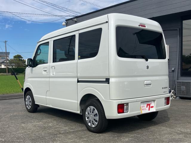 エブリイ ジョイン　衝突被害軽減ブレーキ　ＣＶＴ　２ＷＤ　ＬＥＤヘッドライト　スマートキー　プッシュスタート　ＣＤチューナー　フロアマット付き（9枚目）