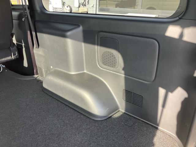 ハイエースバン スーパーGL ダークプライムII カロッエリアナビ 地デジ 全方位カメラ ETC クリムゾン16インチAW LEDヘッドライト スマートキー プッシュスタート 2000cc ガソリン車(21枚目)
