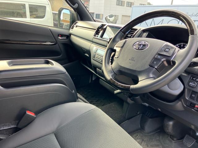 ハイエースバン スーパーGL ダークプライムII カロッエリアナビ 地デジ 全方位カメラ ETC クリムゾン16インチAW LEDヘッドライト スマートキー プッシュスタート 2000cc ガソリン車(24枚目)