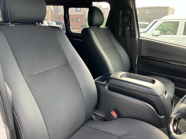 ハイエースバン スーパーGL ダークプライムII カロッエリアナビ 地デジ 全方位カメラ ETC クリムゾン16インチAW LEDヘッドライト スマートキー プッシュスタート 2000cc ガソリン車(26枚目)