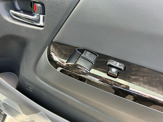 ハイエースバン スーパーGL ダークプライムII カロッエリアナビ 地デジ 全方位カメラ ETC クリムゾン16インチAW LEDヘッドライト スマートキー プッシュスタート 2000cc ガソリン車(42枚目)