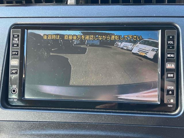 プリウス Ｓ　ＬＥＤエディション　ＥＴＣ　バックカメラ　ナビ　ＴＶ　アルミホイール　オートライト　ＬＥＤヘッドランプ　ヘッドライトウォッシャー　ＣＶＴ　スマートキー　アイドリングストップ　電動格納ミラー　盗難防止システム（5枚目）