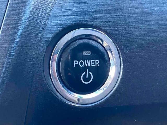 プリウス Ｓ　ＬＥＤエディション　ＥＴＣ　バックカメラ　ナビ　ＴＶ　アルミホイール　オートライト　ＬＥＤヘッドランプ　ヘッドライトウォッシャー　ＣＶＴ　スマートキー　アイドリングストップ　電動格納ミラー　盗難防止システム（10枚目）