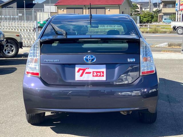 プリウス Ｓ　ＬＥＤエディション　ＥＴＣ　バックカメラ　ナビ　ＴＶ　アルミホイール　オートライト　ＬＥＤヘッドランプ　ヘッドライトウォッシャー　ＣＶＴ　スマートキー　アイドリングストップ　電動格納ミラー　盗難防止システム（15枚目）