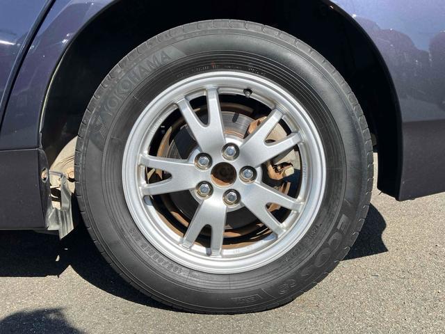 プリウス Ｓ　ＬＥＤエディション　ＥＴＣ　バックカメラ　ナビ　ＴＶ　アルミホイール　オートライト　ＬＥＤヘッドランプ　ヘッドライトウォッシャー　ＣＶＴ　スマートキー　アイドリングストップ　電動格納ミラー　盗難防止システム（20枚目）