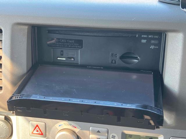 エブリイワゴン ＰＺターボ　両側スライド・片側電動　ナビ　キーレスエントリー　電動格納ミラー　ＡＴ　盗難防止システム　ＡＢＳ　ＣＤ　ＤＶＤ再生　アルミホイール　衝突安全ボディ　エアコン　パワーステアリング　パワーウィンドウ（4枚目）