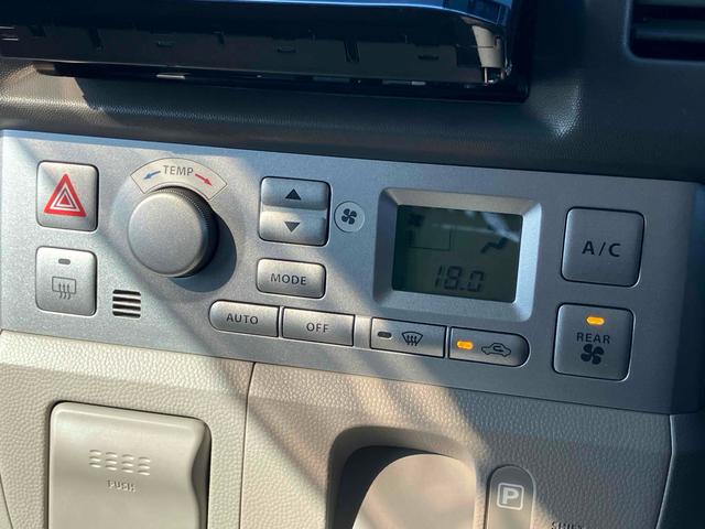 エブリイワゴン ＰＺターボ　両側スライド・片側電動　ナビ　キーレスエントリー　電動格納ミラー　ＡＴ　盗難防止システム　ＡＢＳ　ＣＤ　ＤＶＤ再生　アルミホイール　衝突安全ボディ　エアコン　パワーステアリング　パワーウィンドウ（5枚目）