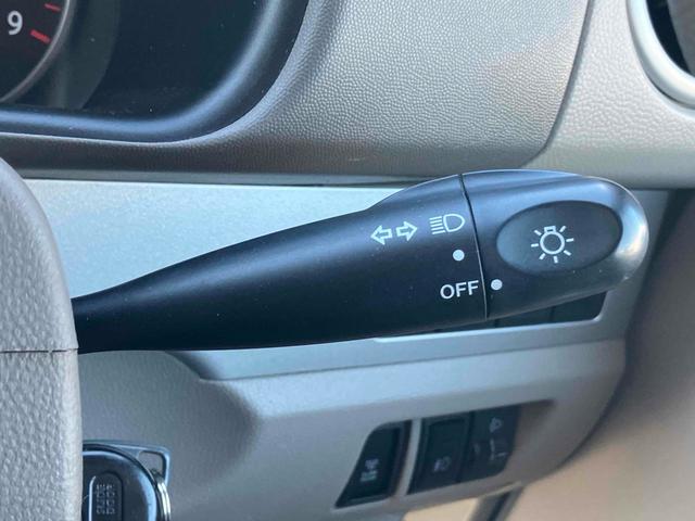 エブリイワゴン ＰＺターボ　両側スライド・片側電動　ナビ　キーレスエントリー　電動格納ミラー　ＡＴ　盗難防止システム　ＡＢＳ　ＣＤ　ＤＶＤ再生　アルミホイール　衝突安全ボディ　エアコン　パワーステアリング　パワーウィンドウ（8枚目）