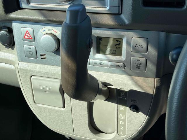 エブリイワゴン PZターボスペシャル 両側電動スライドドア キーレスエントリー ターボ AT 盗難防止システム ABS CD MD アルミホイール 衝突安全ボディ エアコン パワーステアリング パワーウィンドウ(4枚目)