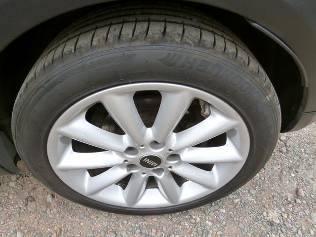 ＭＩＮＩ クーパーＤ　ディーゼルターボ　ＦＯＣＡＬツィーター　カロッツエリアサブウーファー　ペッパーパッケージ　ＬＥＤヘッド　リアカメラ　コンフォートアクセス　１７ＡＷタイヤ新　ＥＴＣ　Ｂｌｕｅｔｏｏｔｈ　前後ドラレコ（30枚目）