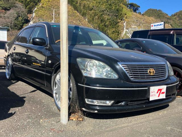 セルシオ C仕様 オートクルーズコントロール バックカメラ ナビ アルミホイール HID AT シートヒーター キーレスエントリー 電動格納ミラー 盗難防止システム パワーシート DVD再生 MD 衝突安全ボディ(13枚目)