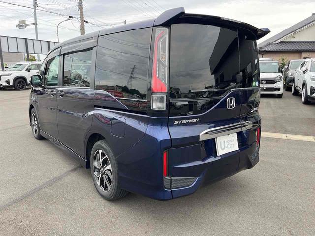 ステップワゴンスパーダ スパーダ　ホンダセンシング　ＥＴＣ　バックカメラ　ナビ　ＴＶ　オートクルーズコントロール　レーンアシスト　衝突被害軽減システム　両側電動スライドドア　オートライト　ＬＥＤヘッドランプ　スマートキー　アイドリングストップ（17枚目）