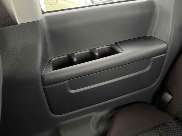 ステップワゴンスパーダ スパーダ　ホンダセンシング　ＥＴＣ　バックカメラ　ナビ　ＴＶ　オートクルーズコントロール　レーンアシスト　衝突被害軽減システム　両側電動スライドドア　オートライト　ＬＥＤヘッドランプ　スマートキー　アイドリングストップ（61枚目）