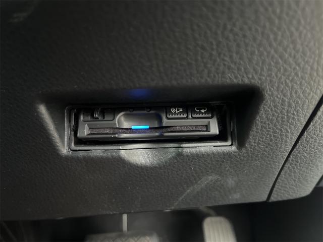 C-HR G LEDエディション ドライブレコーダー ETC バックカメラ オートクルーズコントロール レーンアシスト 衝突被害軽減システム ナビ TV オートマチックハイビーム オートライト LEDヘッドランプ アルミホイール(10枚目)